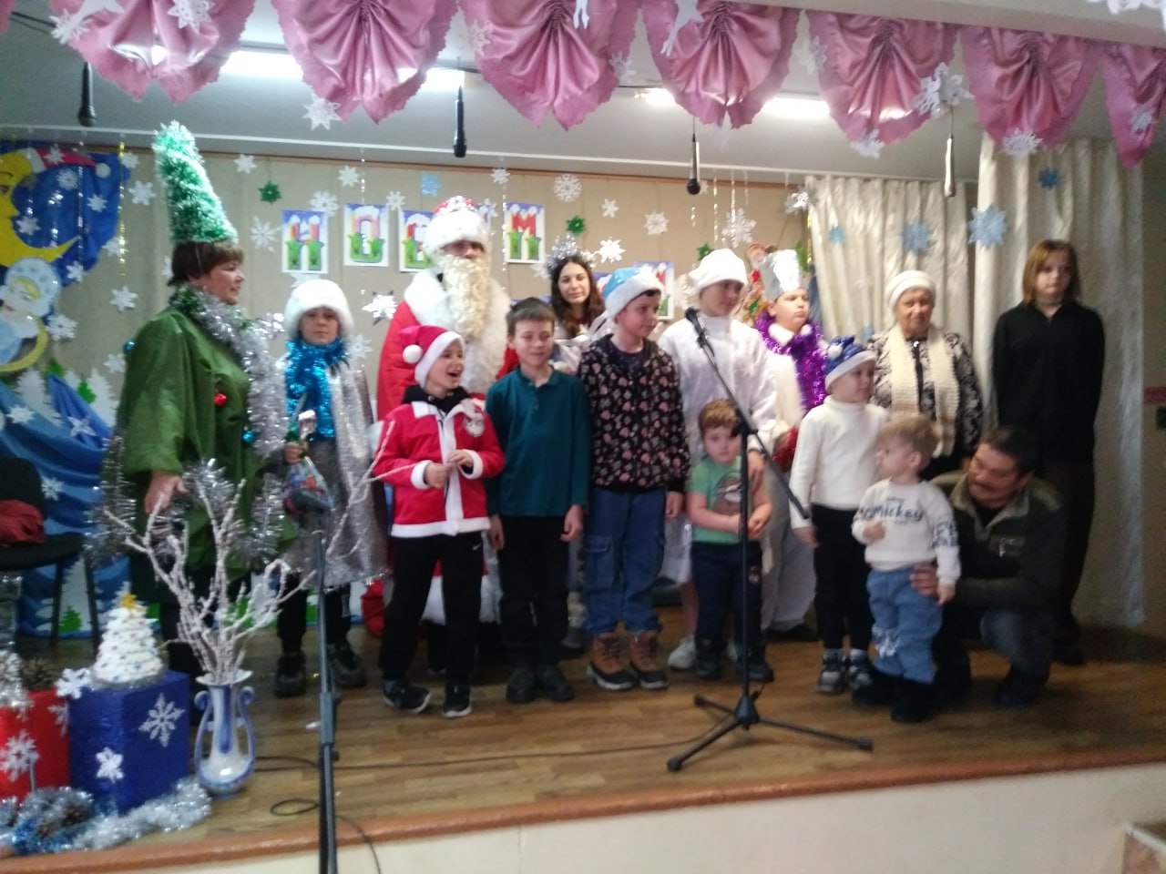 Дед Мороз заглянул в села Краснодонщины