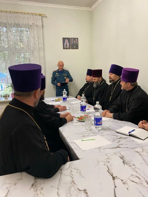 Спасатели обеспечат безопасное празднование Рождества Христова в храмах Крыма Спасатели обеспечат безопасное празднование Рождества Христова в храмах Крыма
