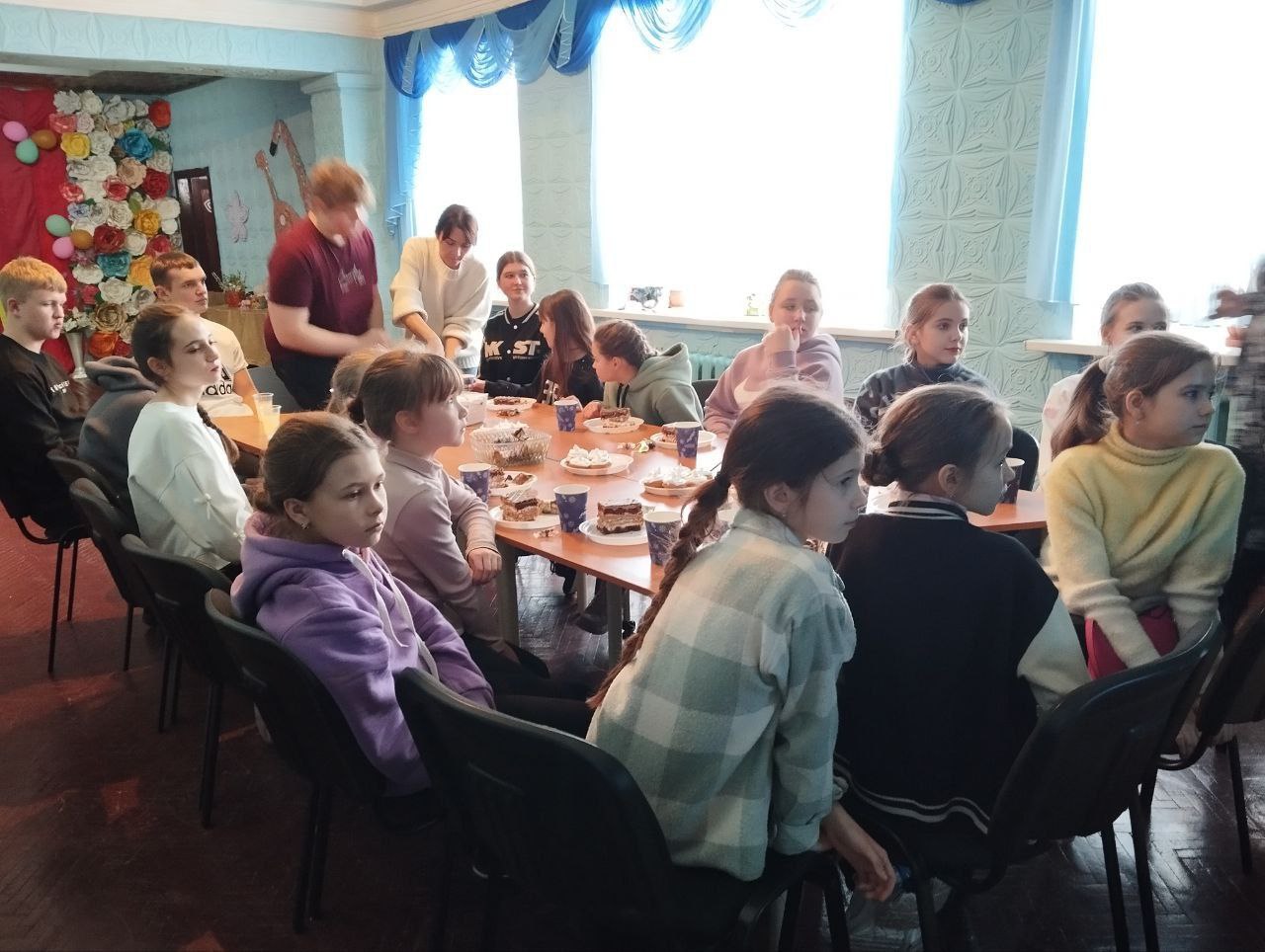 Рождество – это особенное время, наполненное радостью и ожиданием чуда, особенно для детей Рождество – это особенное время, наполненное радостью и ожиданием чуда, особенно для детей