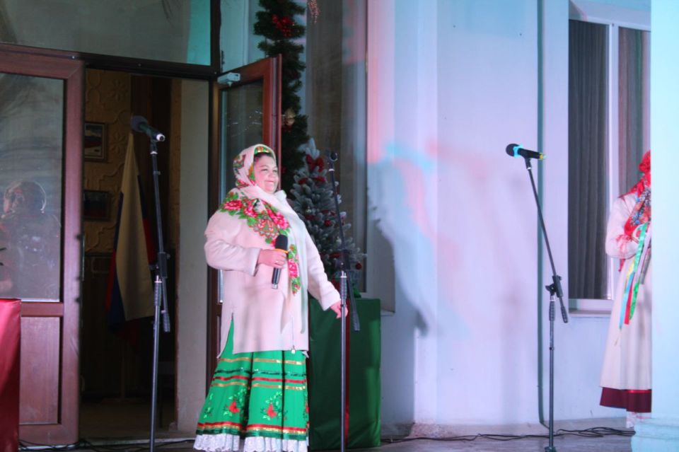 Юлия Кожухарь: Рождественские гуляния у районного ДК! Юлия Кожухарь: Рождественские гуляния у районного ДК!
