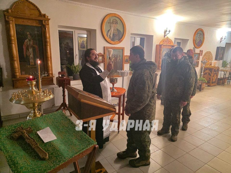 В день Рождества Христова военнослужащие 3-й общевойсковой армии приняли участие в рождественских молебнах В день Рождества Христова военнослужащие 3-й общевойсковой армии приняли участие в рождественских молебнах