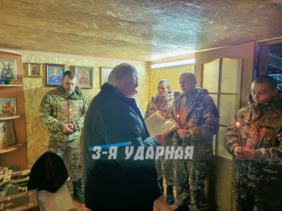 В день Рождества Христова военнослужащие 3-й общевойсковой армии приняли участие в рождественских молебнах В день Рождества Христова военнослужащие 3-й общевойсковой армии приняли участие в рождественских молебнах