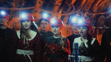 Донбасс поздравил Россию с Рождеством с глубины 460 метров