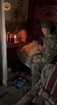 Апти Алаудинов: При посещении боевых позиций подразделений спецназа "АХМАТ" МО РФ, расположенных на ответственной территории вдоль линии боевого соприкосновения, проведал в Лисичанске нашу добрую Бабу Аню, с которой у бойцов...