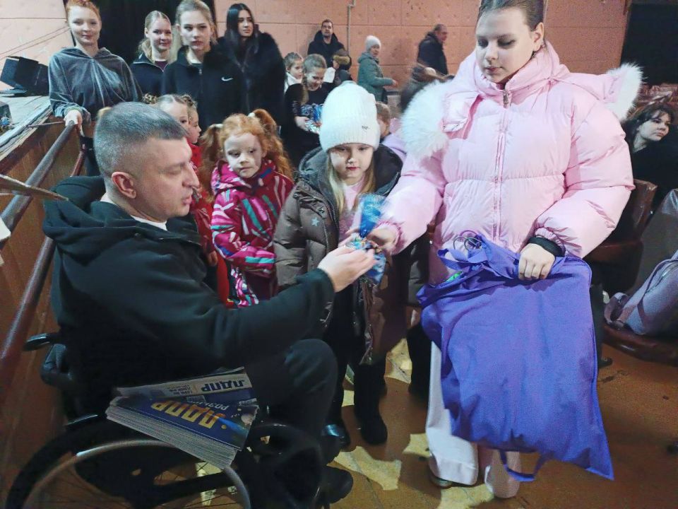 ПРАЗДНИК РОЖДЕСТВА И ТЕПЛА ПРАЗДНИК РОЖДЕСТВА И ТЕПЛА