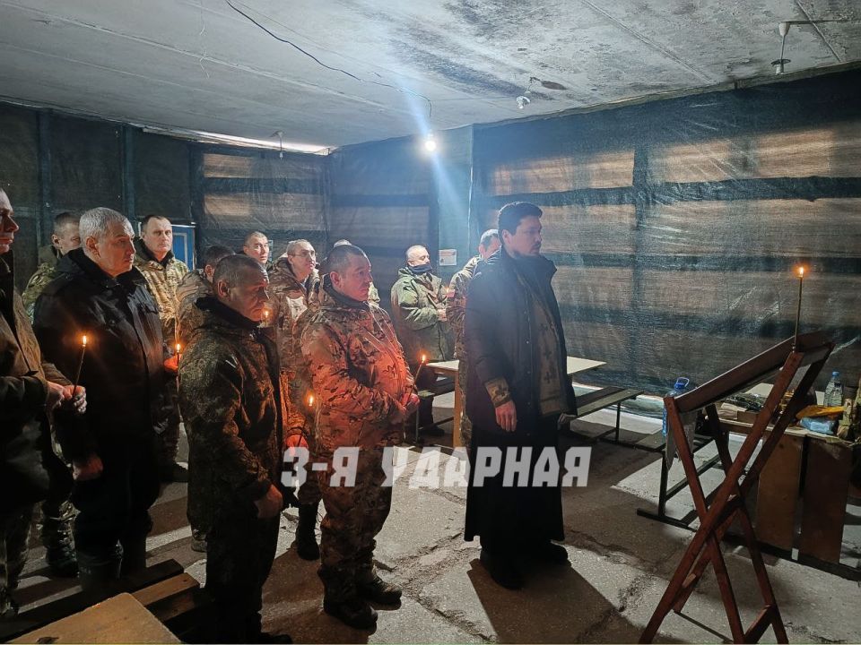 В день Рождества Христова военнослужащие 3-й общевойсковой армии приняли участие в рождественских молебнах В день Рождества Христова военнослужащие 3-й общевойсковой армии приняли участие в рождественских молебнах