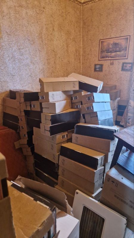 Забрали кошек из ада. Мы не могли себе даже такое представить - истощенные, больные животные, закрытые в загаженной квартире Забрали кошек из ада. Мы не могли себе даже такое представить - истощенные, больные животные, закрытые в загаженной квартире