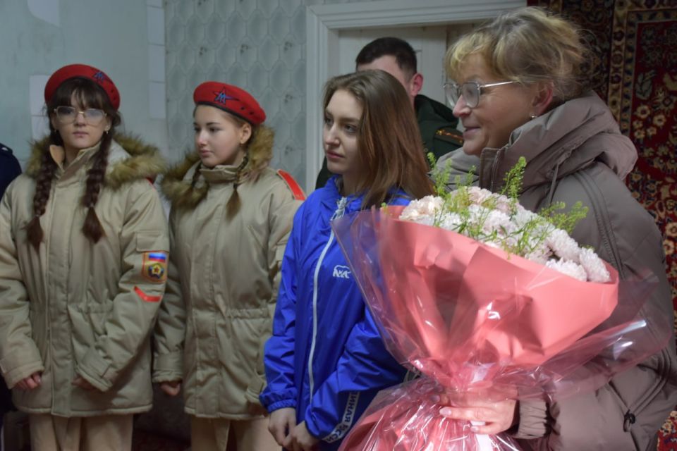 Новопсковское местное отделение ВПП "ЕДИНАЯ РОССИЯ" поддержали всероссийскую партийную акцию "С Новым годом, ветеран!" Новопсковское местное отделение ВПП "ЕДИНАЯ РОССИЯ" поддержали всероссийскую партийную акцию "С Новым годом, ветеран!"