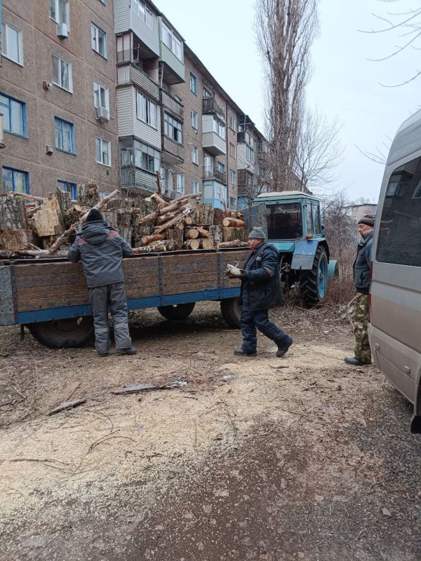 Новости с городских улиц: работа коммунальщиков Новости с городских улиц: работа коммунальщиков