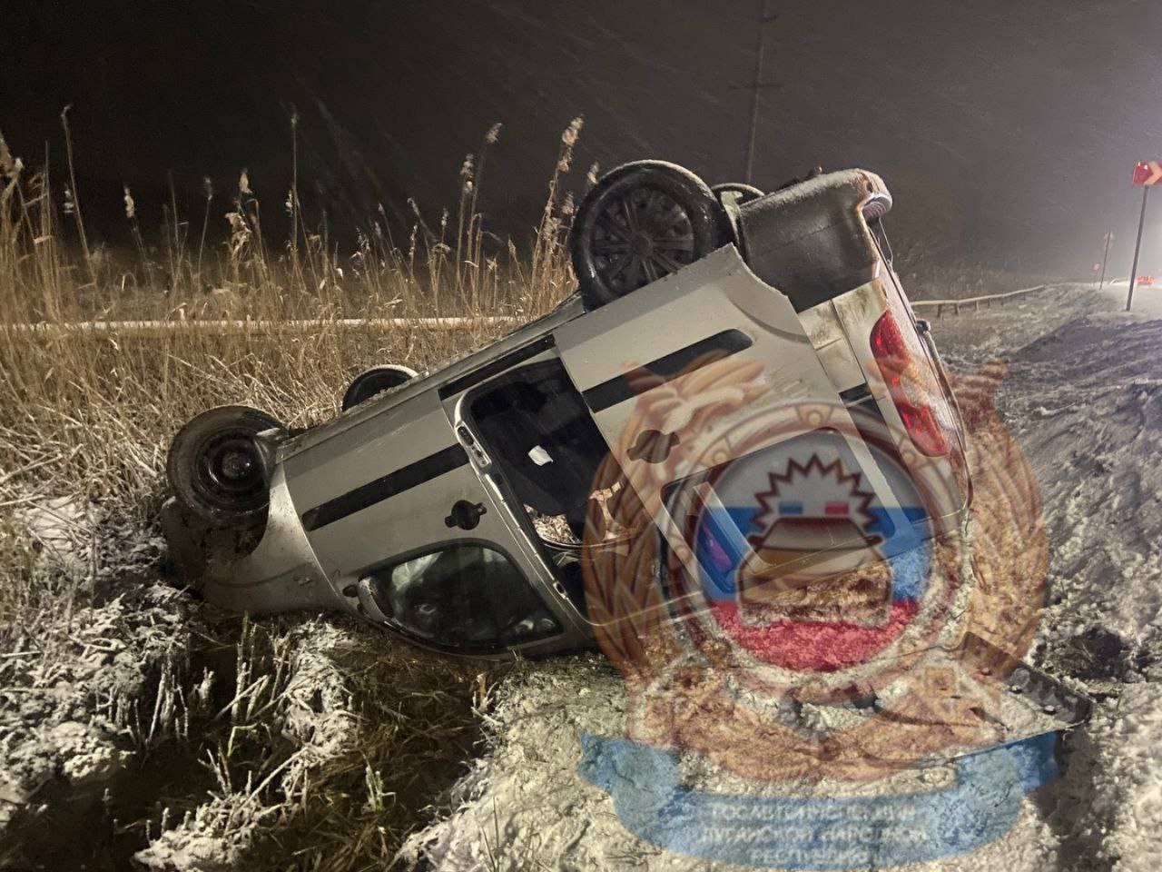 В Марковском муниципальном округе сотрудники полиции разбираются в обстоятельствах ДТП, в котором пострадал несовершеннолетний пассажир