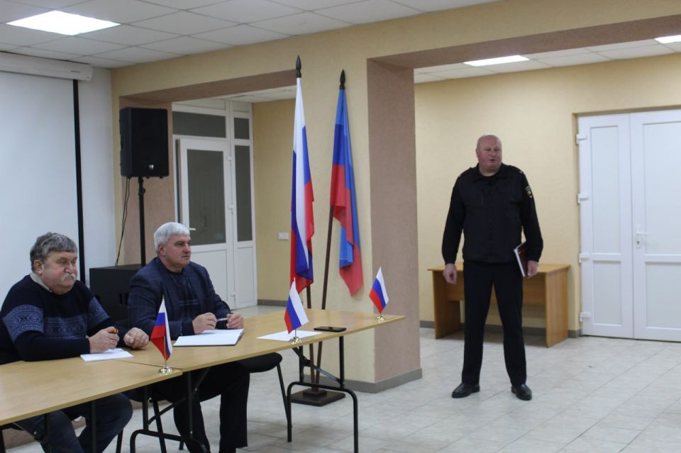Виталий Коваленко: Сегодня провел первое в новом году рабочее совещание с начальниками структурных подразделений администрации, руководителями предприятий, учреждений и организаций Беловодского муниципального округа, на... Виталий Коваленко: Сегодня провел первое в новом году рабочее совещание с начальниками структурных подразделений администрации, руководителями предприятий, учреждений и организаций Беловодского муниципального округа, на...