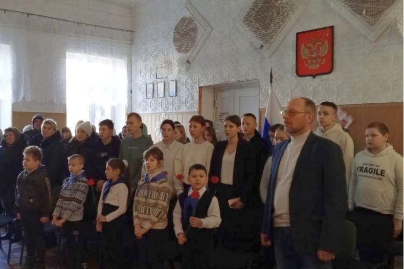 В Новоборовицком сельском Доме культуры проведено торжественное мероприятие-реквием «России верные сыны» В Новоборовицком сельском Доме культуры проведено торжественное мероприятие-реквием «России верные сыны»