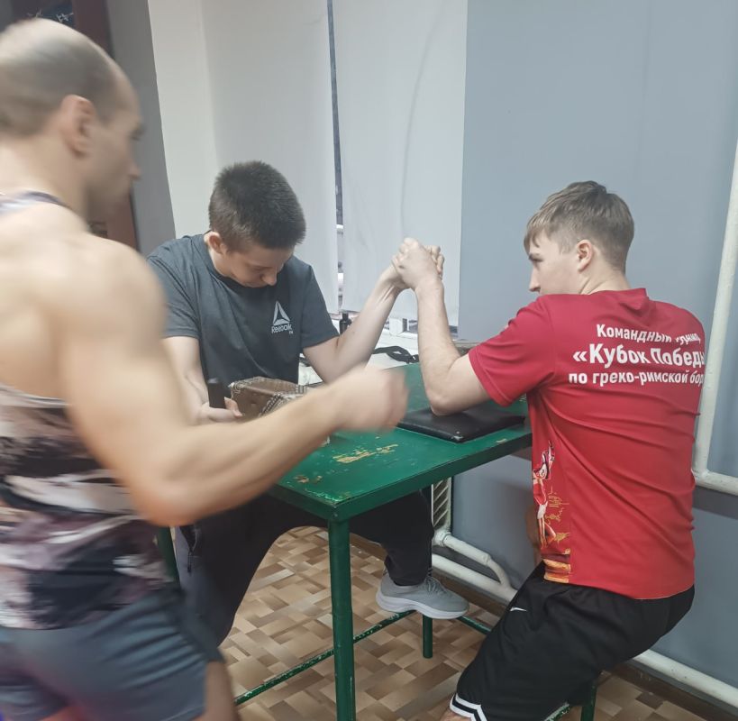 Турнир по армрестлингу состоялся в Марковке Турнир по армрестлингу состоялся в Марковке