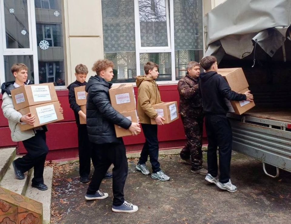 Школьники приняли участие в благотворительной акции в поддержку солдат Школьники приняли участие в благотворительной акции в поддержку солдат