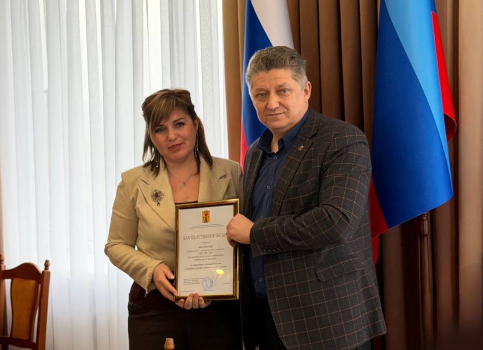 В Луганске прошло мероприятие ко Дню российской печати В Луганске прошло мероприятие ко Дню российской печати