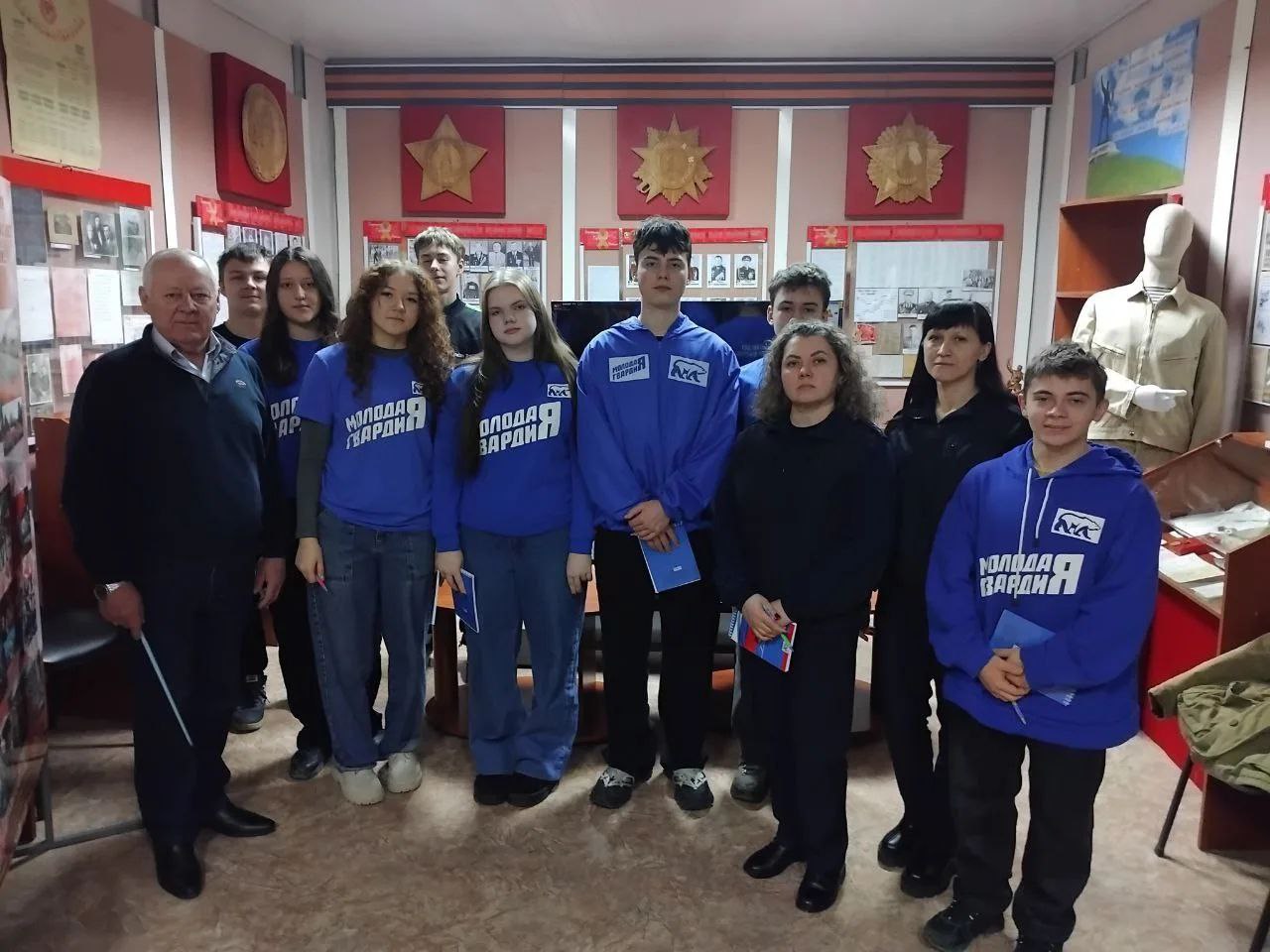 Новогодние мероприятия в Славяносербском музее Новогодние мероприятия в Славяносербском музее