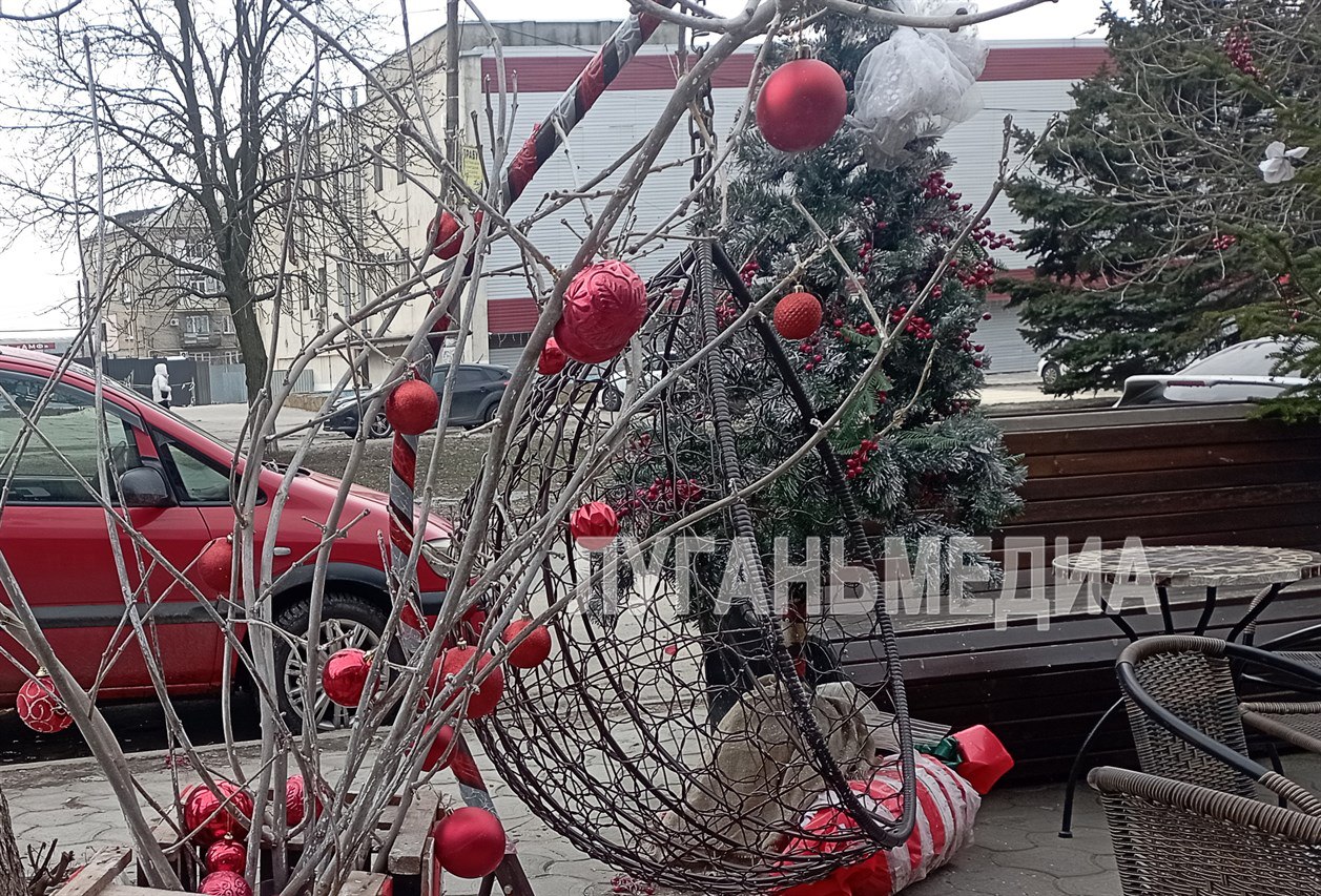 Свердловск встречает Новый год по старому стилю Свердловск встречает Новый год по старому стилю