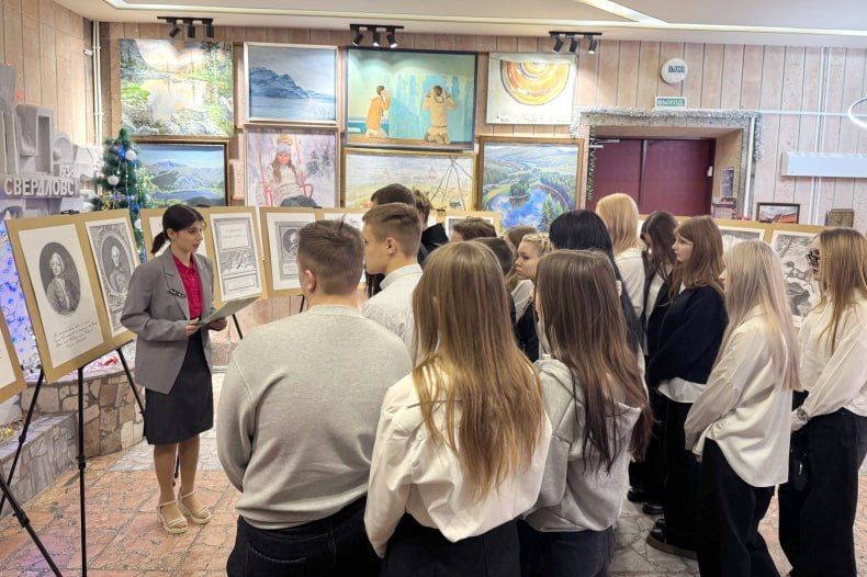 В Свердловском музее прошло открытие выставки «Касательно слова российского» В Свердловском музее прошло открытие выставки «Касательно слова российского»