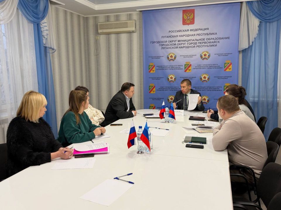 Сергей Колягин: Провел очередное заседание Конкурсной комиссии, на котором подвели итоги муниципального конкурса «Новогоднее настроение» Сергей Колягин: Провел очередное заседание Конкурсной комиссии, на котором подвели итоги муниципального конкурса «Новогоднее настроение»