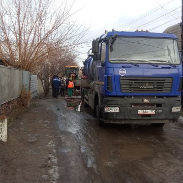 Работники МБУ «Центр благоустройства» провели ремонтные работы на объектах водоотведения Старобельского муниципального округа