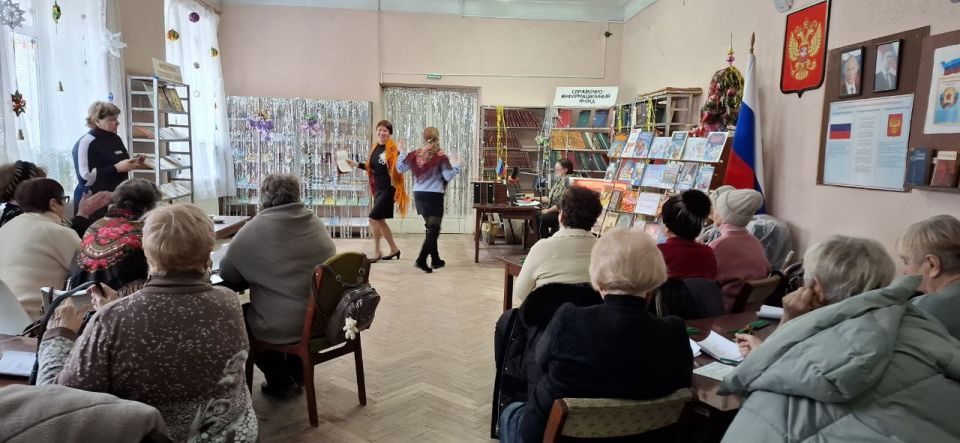 В читальном зале Филиала № 11 Краснолучской центральной городской библиотеки им. Н.К. Крупской для слушателей Университета третьего возраста состоялись Фольклорные посиделки, посвященные к празднику старого Нового года В читальном зале Филиала № 11 Краснолучской центральной городской библиотеки им. Н.К. Крупской для слушателей Университета третьего возраста состоялись Фольклорные посиделки, посвященные к празднику старого Нового года