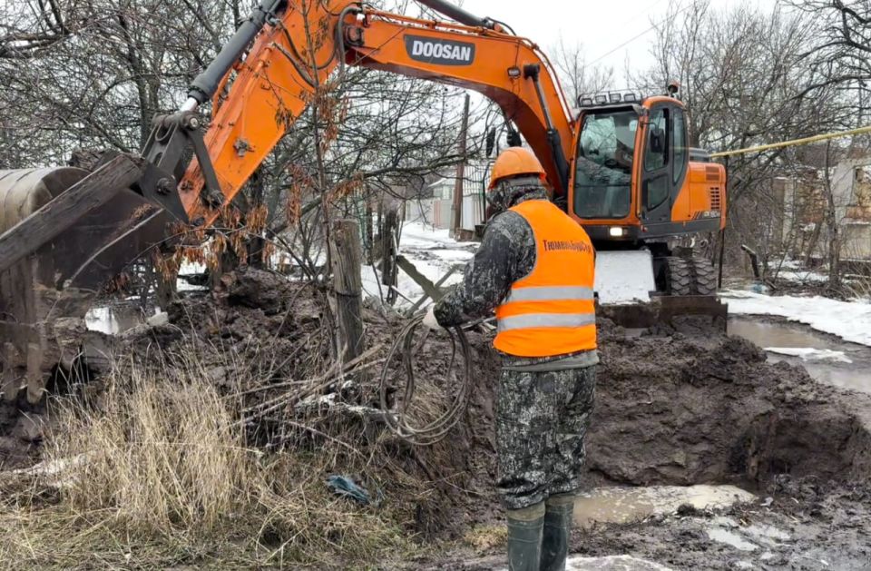 Специалисты компании ООО «Тюменьбурстрой» успешно ликвидировали серьезную аварию на одной из ключевых водных артерий города Суходольска Специалисты компании ООО «Тюменьбурстрой» успешно ликвидировали серьезную аварию на одной из ключевых водных артерий города Суходольска