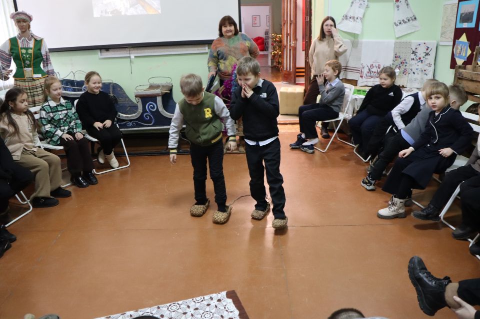 14 января 2026 года в музее истории города Ровеньки прошел детский праздник «Новогодние музейные превращения» 14 января 2026 года в музее истории города Ровеньки прошел детский праздник «Новогодние музейные превращения»