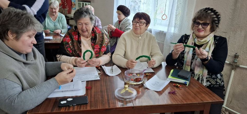 В читальном зале Филиала № 11 Краснолучской центральной городской библиотеки им. Н.К. Крупской для слушателей Университета третьего возраста состоялись Фольклорные посиделки, посвященные к празднику старого Нового года В читальном зале Филиала № 11 Краснолучской центральной городской библиотеки им. Н.К. Крупской для слушателей Университета третьего возраста состоялись Фольклорные посиделки, посвященные к празднику старого Нового года