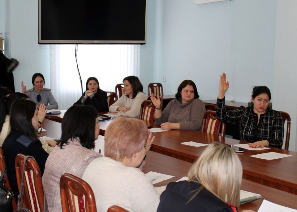 Итоги заседания комиссии по делам несовершеннолетних Итоги заседания комиссии по делам несовершеннолетних