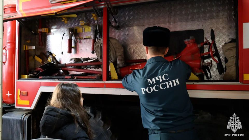 Мечта юной луганчанки исполнилась благодаря акции «Ёлка желаний» Мечта юной луганчанки исполнилась благодаря акции «Ёлка желаний»
