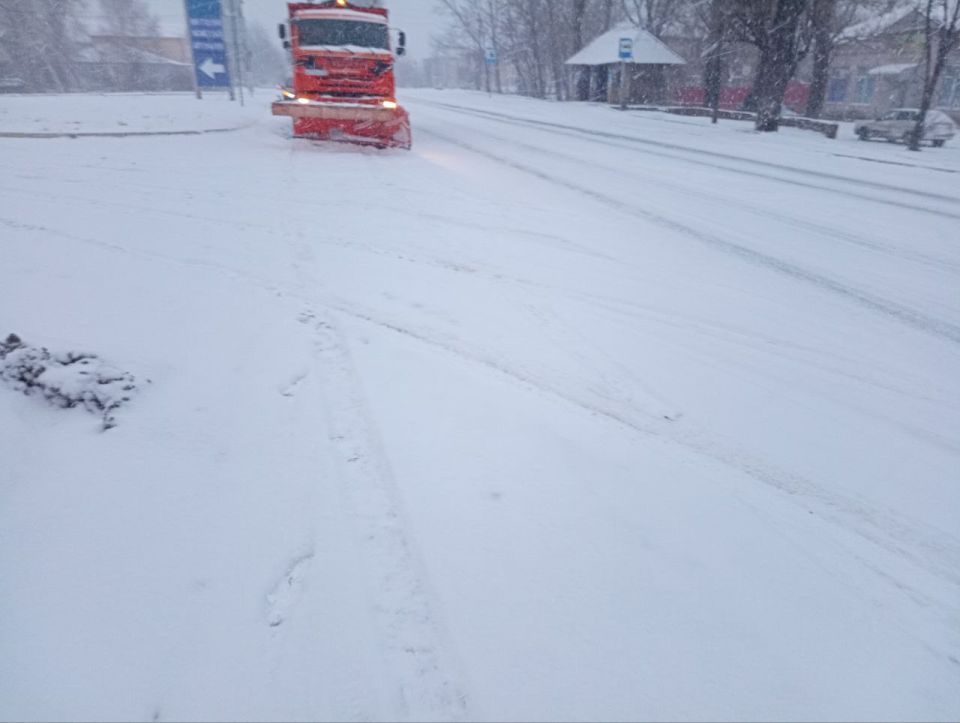 Андрей Рубанцов: С самого утра городской округ город Ровеньки укрыл обильный снегопад Андрей Рубанцов: С самого утра городской округ город Ровеньки укрыл обильный снегопад