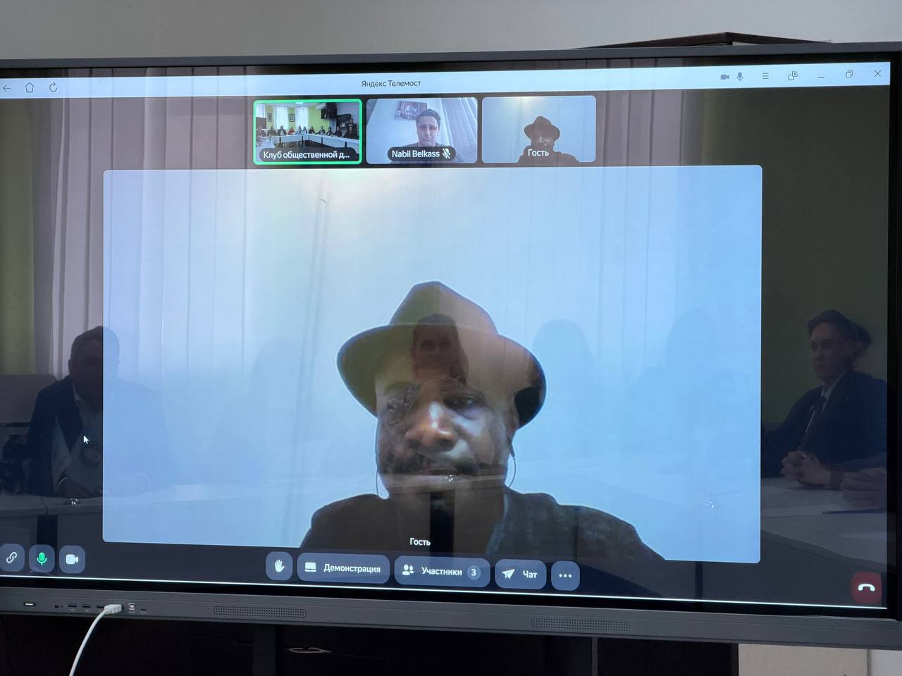 Молодежь Луганска расширяет международные связи! Молодежь Луганска расширяет международные связи!