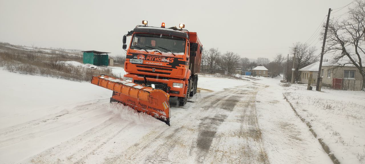 Андрей Рубанцов: В Ровеньках продолжается снегопад и продолжается работа коммунальных служб! Андрей Рубанцов: В Ровеньках продолжается снегопад и продолжается работа коммунальных служб!