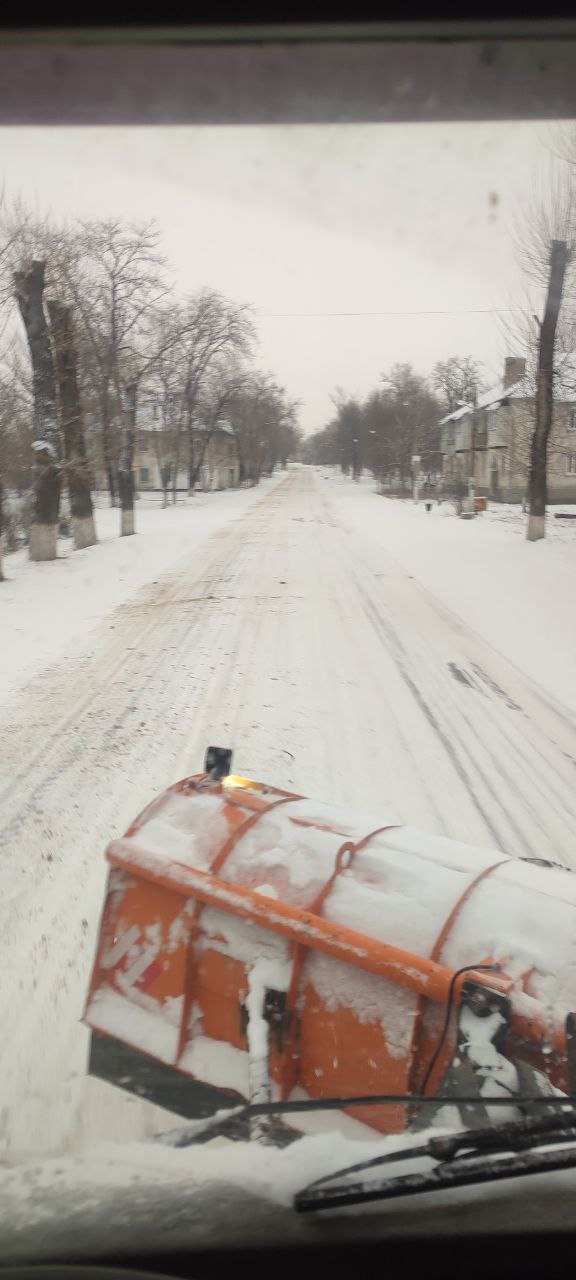 Андрей Рубанцов: В Ровеньках продолжается снегопад и продолжается работа коммунальных служб! Андрей Рубанцов: В Ровеньках продолжается снегопад и продолжается работа коммунальных служб!