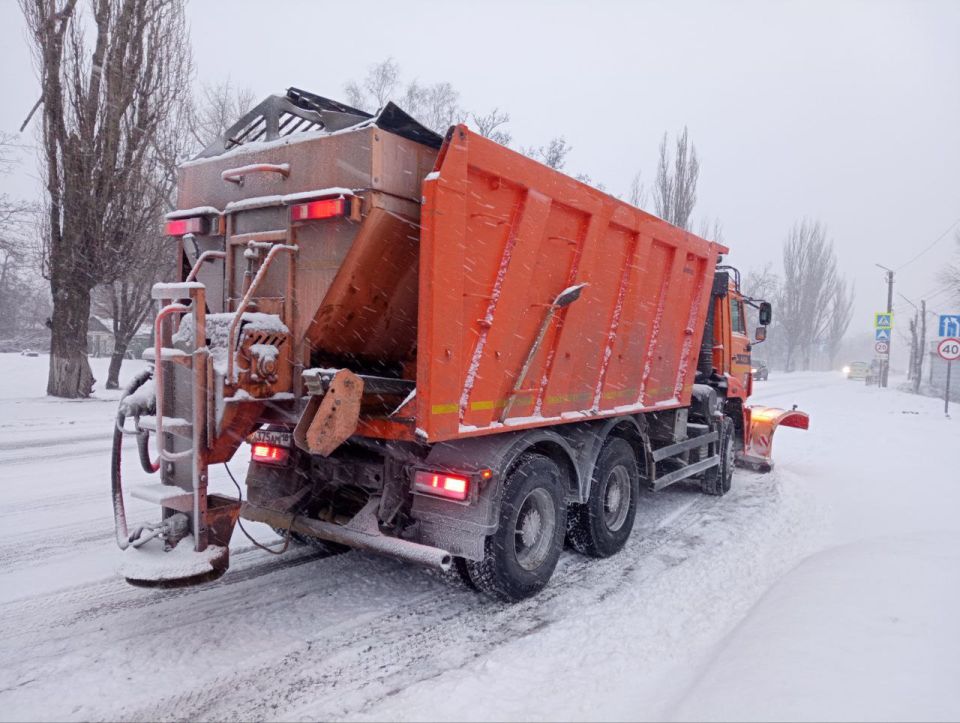 Андрей Рубанцов: С самого утра городской округ город Ровеньки укрыл обильный снегопад Андрей Рубанцов: С самого утра городской округ город Ровеньки укрыл обильный снегопад