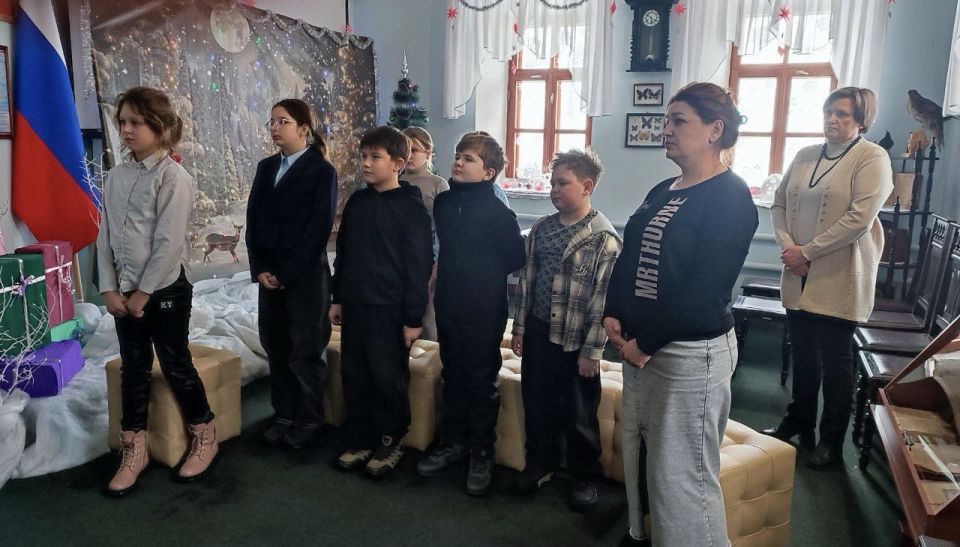 В музее Гринченко прошел урок-реквием "Живые голоса "Молодой гвардии" В музее Гринченко прошел урок-реквием "Живые голоса "Молодой гвардии"