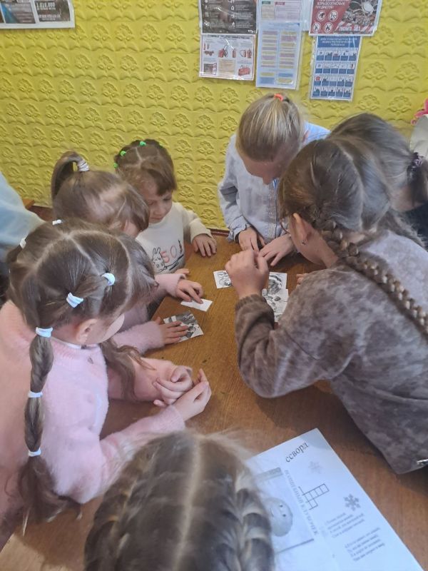 В клубе поселка Краснодон прошла сказочно-игровая программа «Сказка в Старый Новый год» В клубе поселка Краснодон прошла сказочно-игровая программа «Сказка в Старый Новый год»