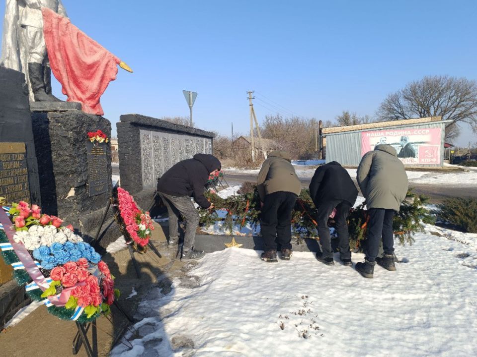 Морозовка помнит: Митинг в селе Морозовка, посвященный освобождению Меловщины Морозовка помнит: Митинг в селе Морозовка, посвященный освобождению Меловщины