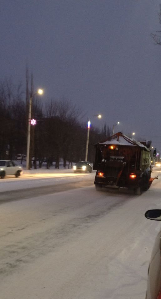 Снег прибавил работы коммунальщикам