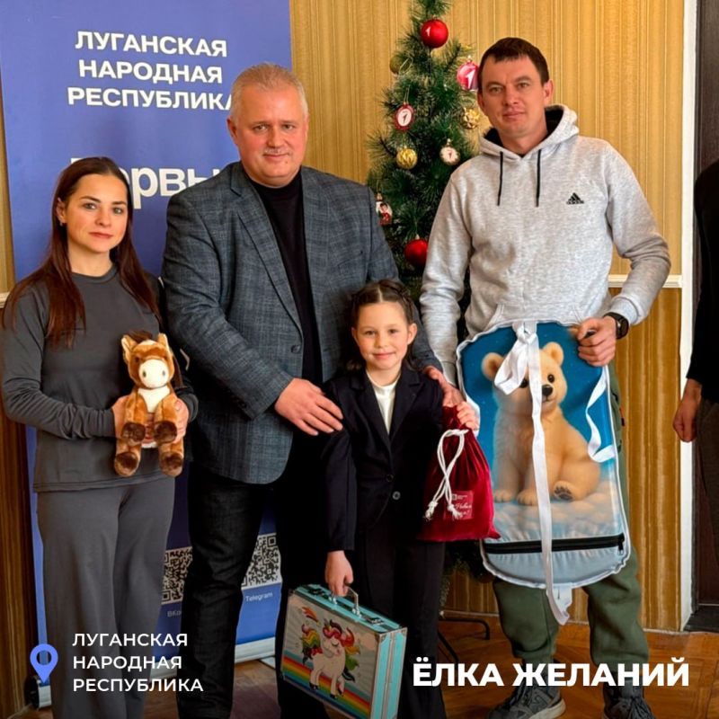 «Ёлка желаний»: Единороссы продолжают исполнять мечты детей «Ёлка желаний»: Единороссы продолжают исполнять мечты детей