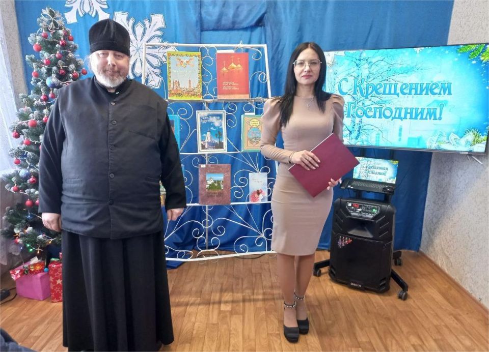 В Первозвановском сельском доме культуры состоялся час духовного общения с настоятелем Свято-Андреевского Храма «Чудо Крещения» В Первозвановском сельском доме культуры состоялся час духовного общения с настоятелем Свято-Андреевского Храма «Чудо Крещения»