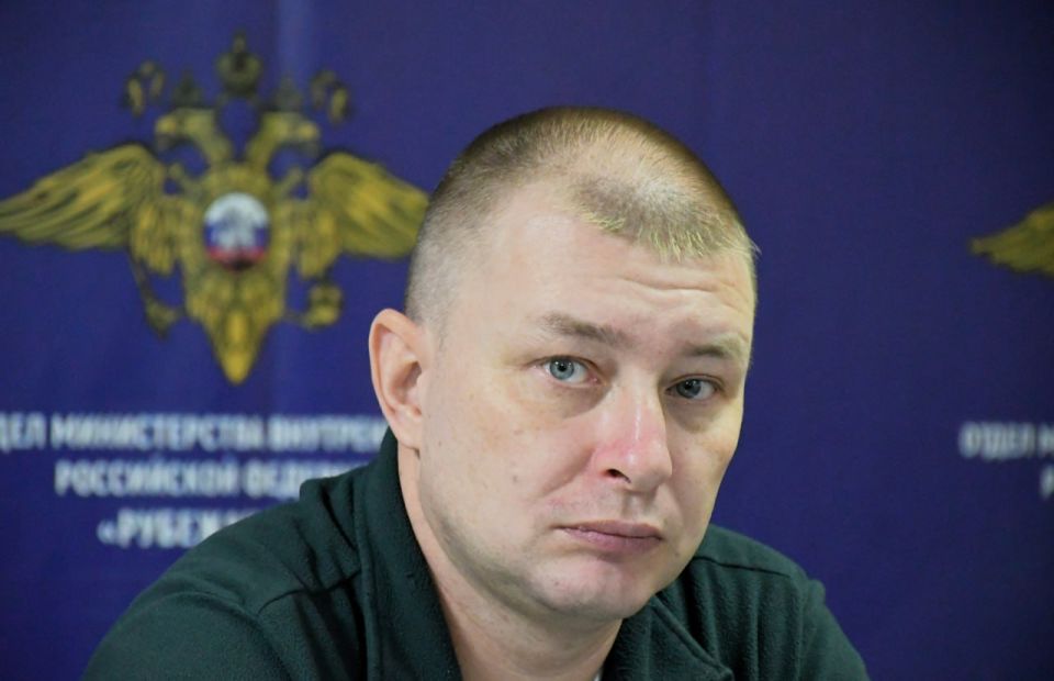 Евгений Шаталин: Совместно с заместителем министра внутренних дел по Луганской Народной Республике полковником полиции Алексеем Куликовым и начальником ОМВД России «Рубежанский» подполковником полиции Магомедрасулом Амаевым... Евгений Шаталин: Совместно с заместителем министра внутренних дел по Луганской Народной Республике полковником полиции Алексеем Куликовым и начальником ОМВД России «Рубежанский» подполковником полиции Магомедрасулом Амаевым...