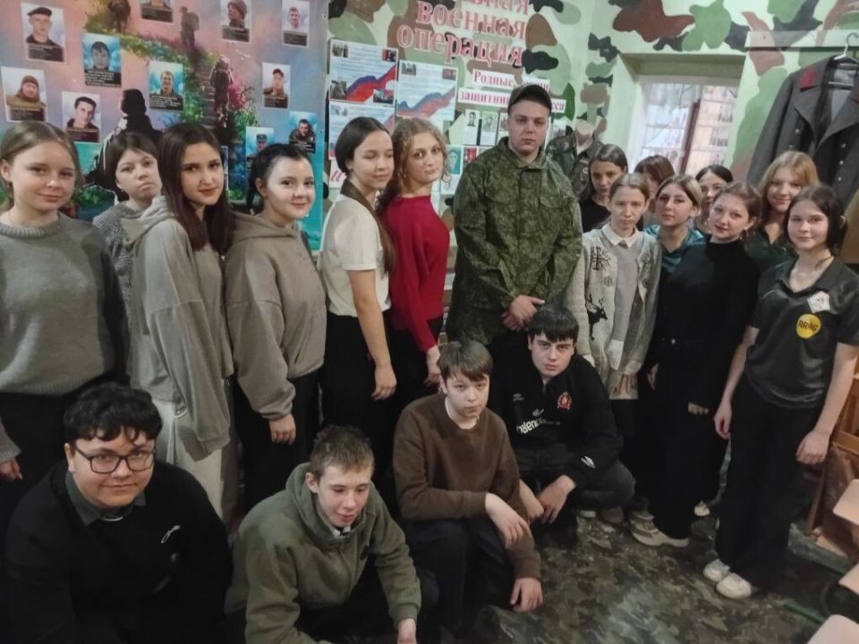 Герой нашего времени: Встреча с Александром Коленским в Пролетарском УВК Герой нашего времени: Встреча с Александром Коленским в Пролетарском УВК