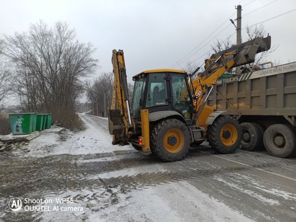 В Бугаевке проведена работа по вывозу несанкционированных свалок В Бугаевке проведена работа по вывозу несанкционированных свалок