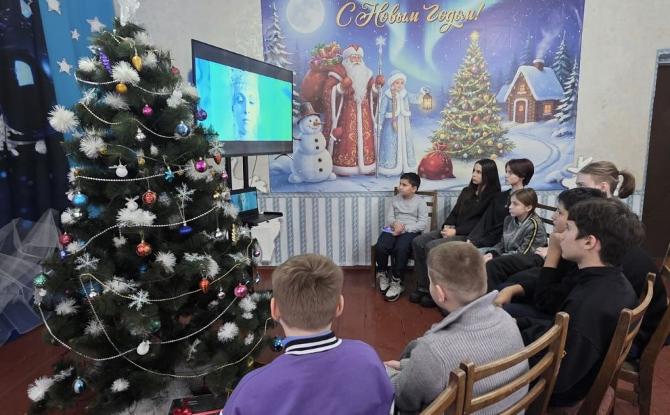 В Врубовском городском доме культуры состоялся кинопоказ для детей «Волшебный билет в кинозал» В Врубовском городском доме культуры состоялся кинопоказ для детей «Волшебный билет в кинозал»