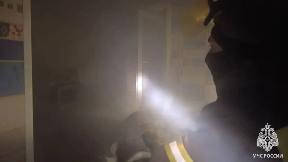 В Северодонецке предотвратили распространение пожара в многоквартирном доме В Северодонецке предотвратили распространение пожара в многоквартирном доме
