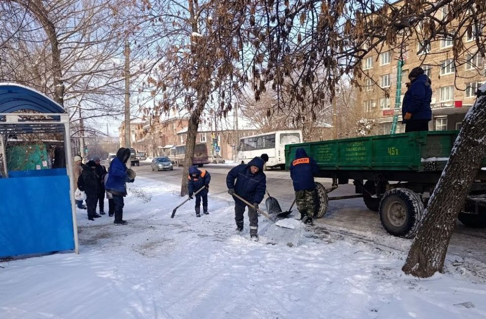 Коммунальными службами проведены работы на территории города Коммунальными службами проведены работы на территории города