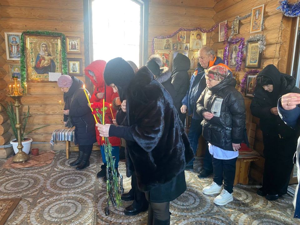 В храме в честь иконы Божией Матери Взыскание погибших, который находится на территории луганской городской многопрофильной больницы №7, прошла панихида в память о погибших во время техногенной катастрофы 18 января 2010 года В храме в честь иконы Божией Матери Взыскание погибших, который находится на территории луганской городской многопрофильной больницы №7, прошла панихида в память о погибших во время техногенной катастрофы 18 января 2010 года