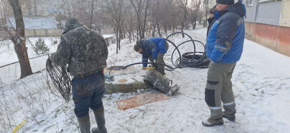 В Краснодоне продолжаются работы по ликвидации аварийной ситуации на сетях водоснабжения В Краснодоне продолжаются работы по ликвидации аварийной ситуации на сетях водоснабжения