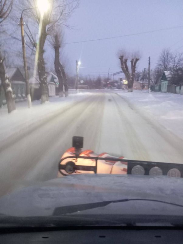 Зимнее содержание улиц и дорог требует слаженной работы Зимнее содержание улиц и дорог требует слаженной работы